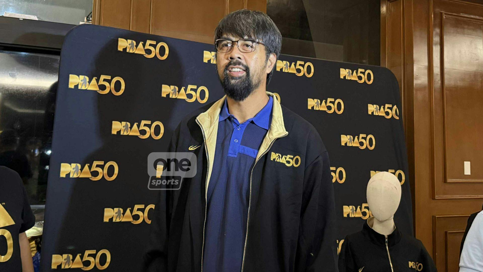 Marlou Aquino nostalgic as he reunites with ex-teammate Kelly Williams in PBA Homecoming