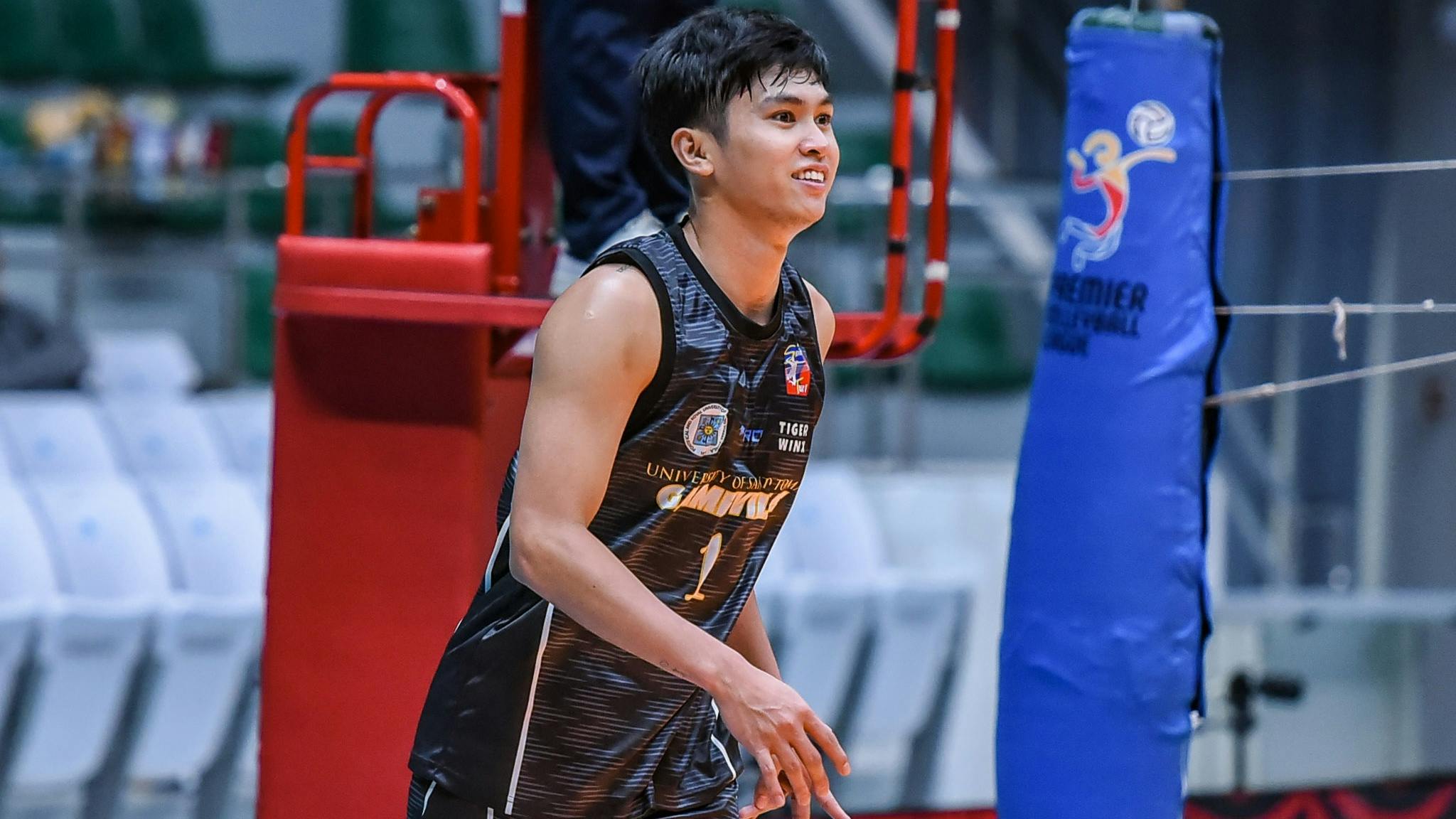 Gboy de Vega, UST-Gameville scuttle ProVolley in Spikers