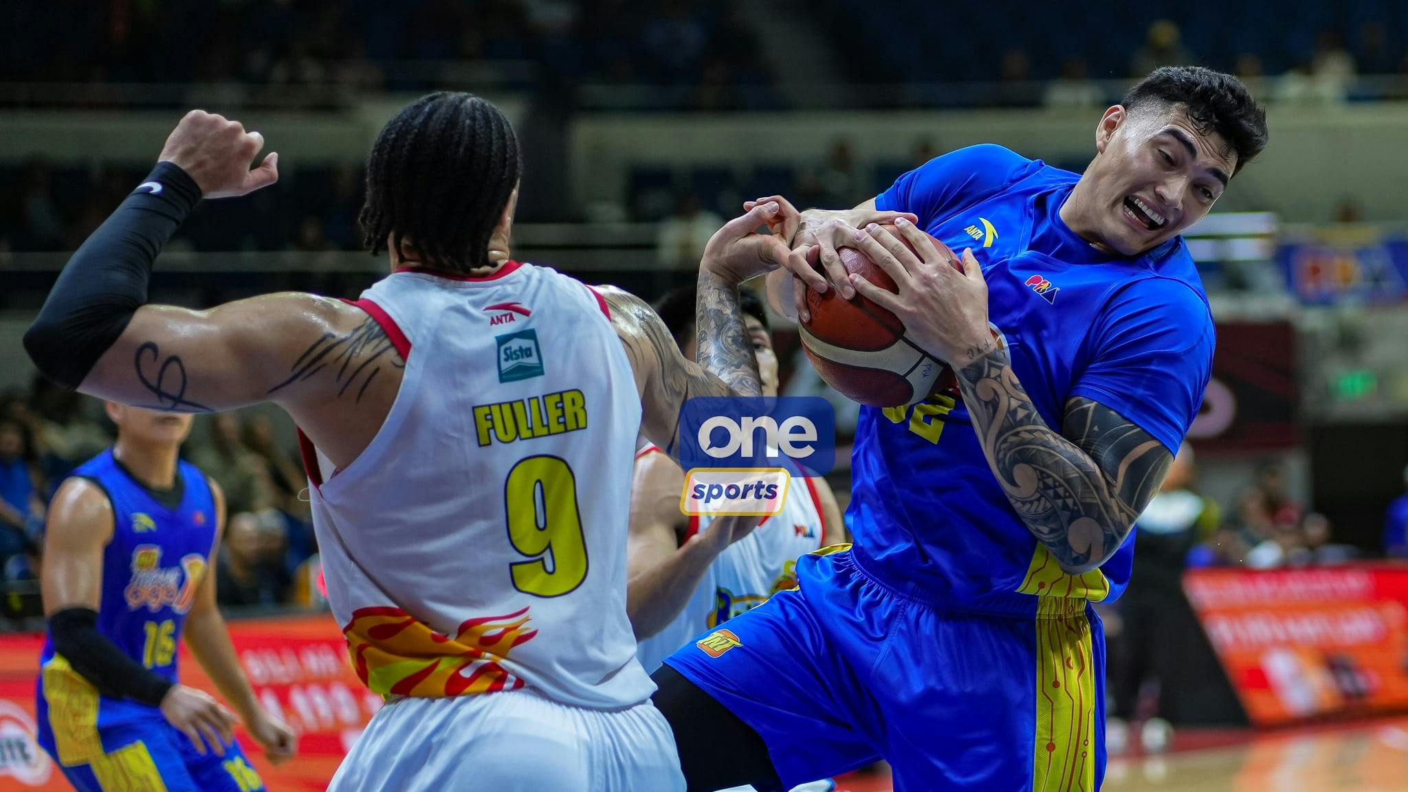 Chot Reyes lauds Poy Erram, Henry Galinato in fulfilling defensive role vs. Aaron Fuller