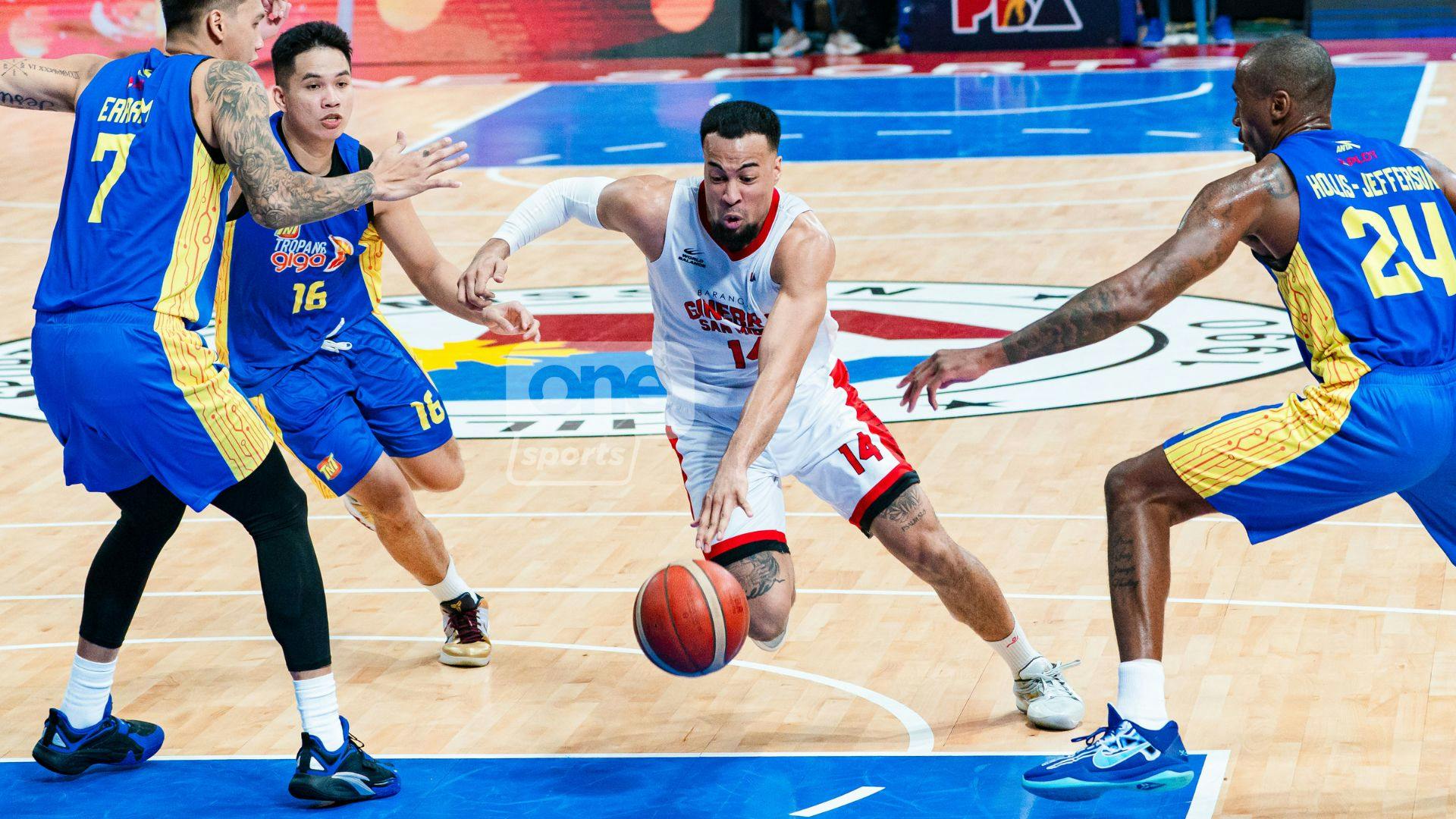 Ginebra’s defensive lynchpin Stephen Holt ready to take on job of guarding Calvin Oftana