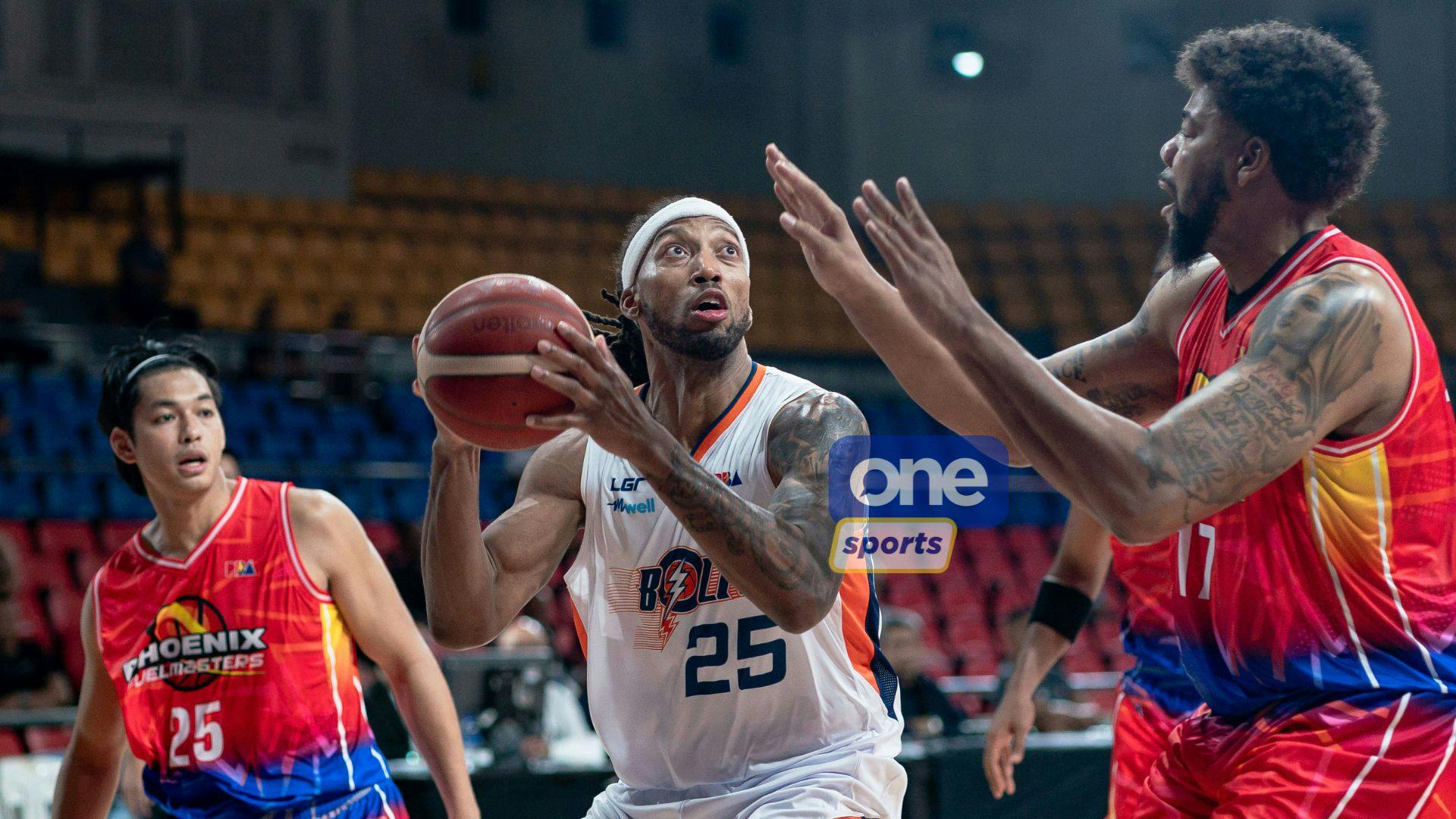 Meralco import Akil Mitchell steady at the finish vs Phoenix, impresses in PBA debut