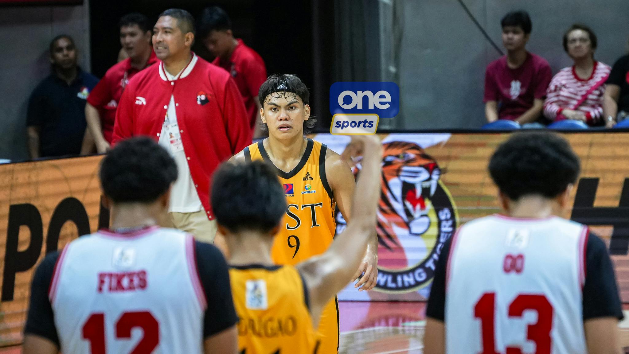 Super Friends? Help finally comes for Nic Cabañero as UST scores strong start to UAAP Season 87