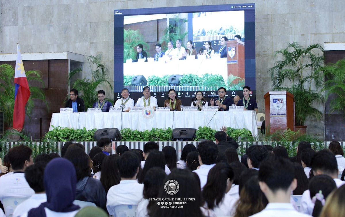 12 Senators Sign Panel Report On Anti-Dynasty Bill