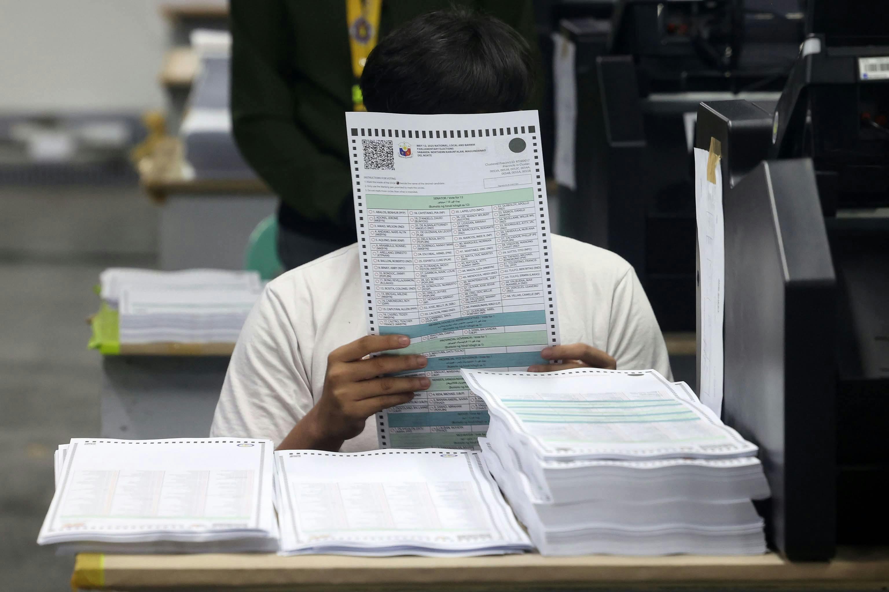 Comelec Releases List Of Bets’ Online Campaign Platforms