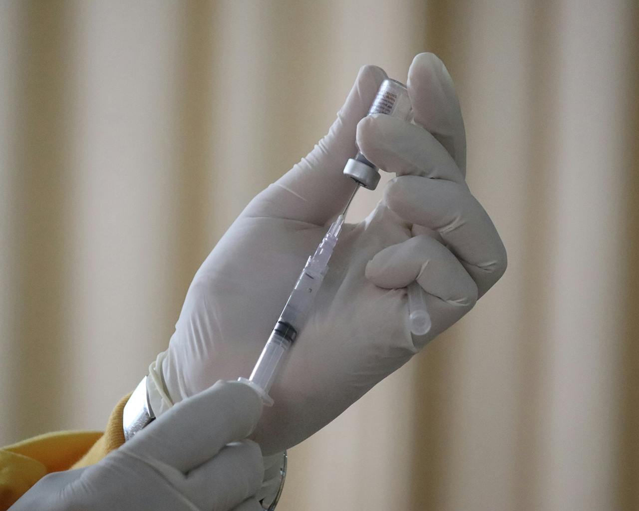Mixing AstraZeneca And Pfizer Vaccines Is Effective Against COVID-19, According To Recent Study