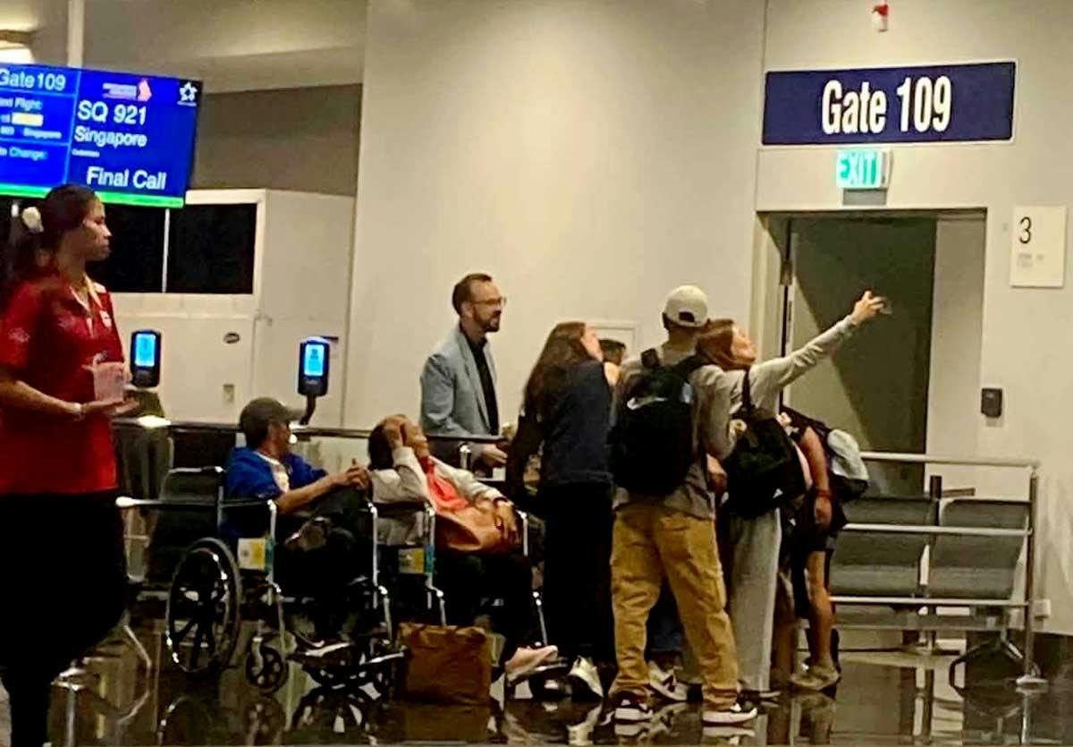 Alan Peter Cayetano Takes Flight To Singapore