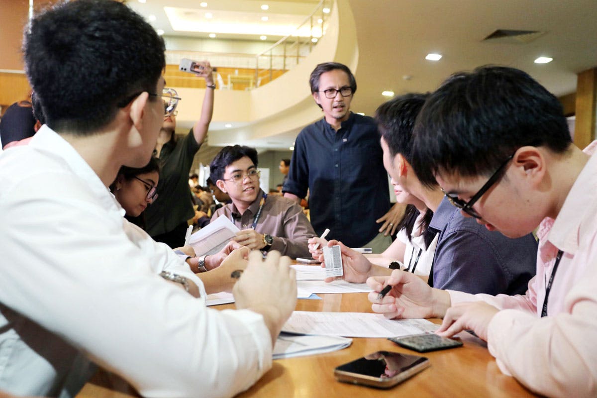 Flood Mess Leads To Over 100,000 Job Losses