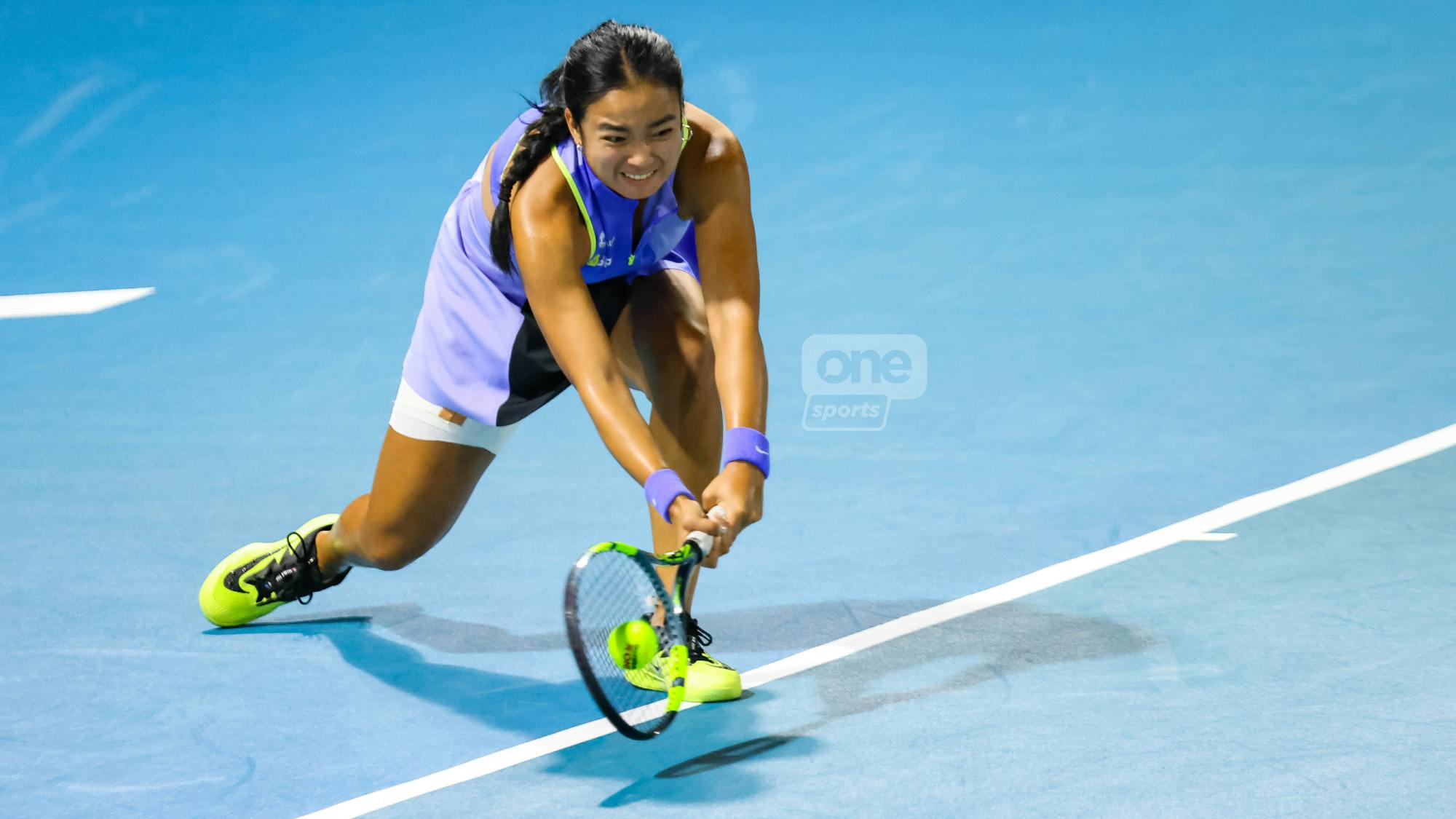 Alex Eala whips Himeno Sakatsume to reach Philippine Women’s Open quarterfinals