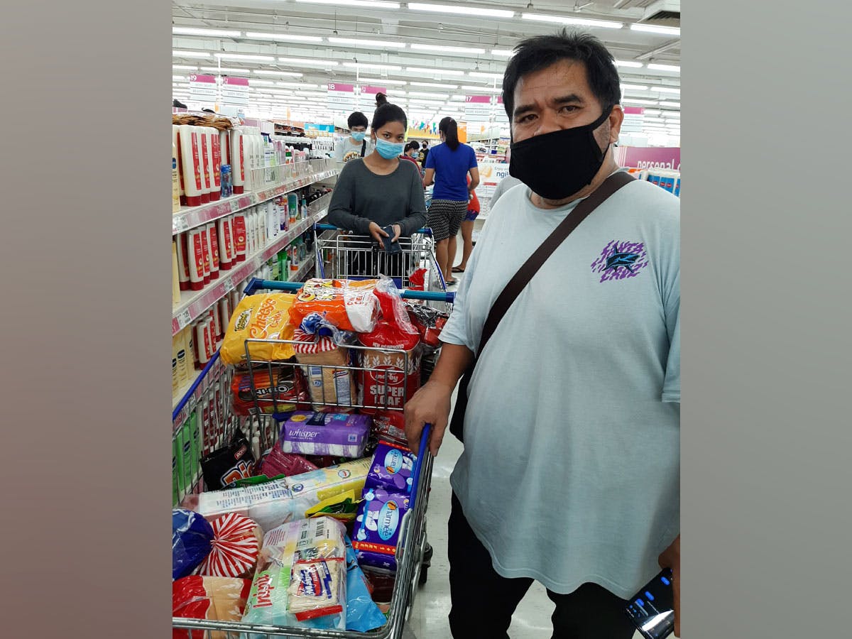 This Man Waits In Line For Hours To Do Grocery Shopping For Others