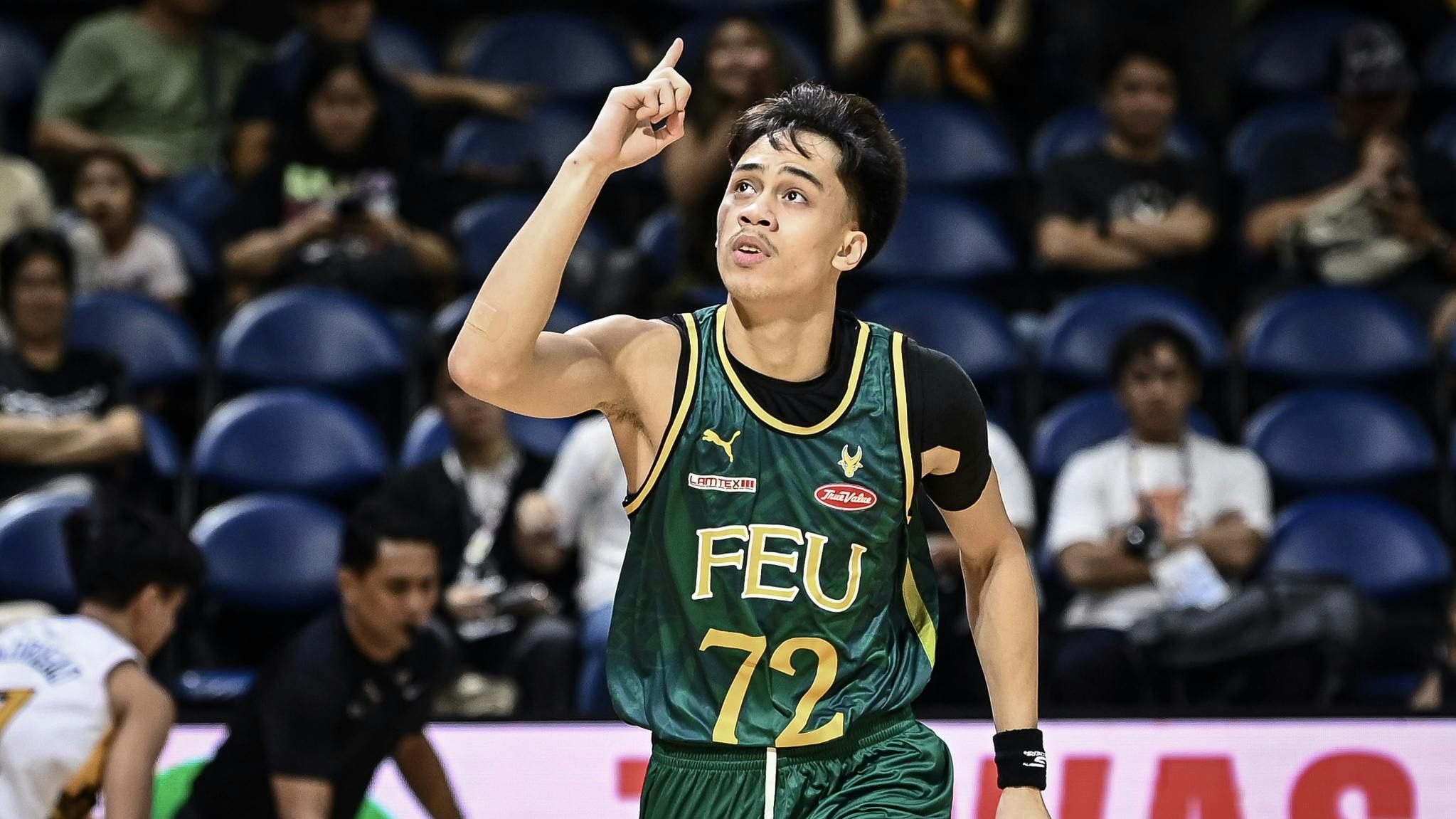 UAAP: FEU averts disaster vs semis-bound UST to keep slim Final Four hopes alive