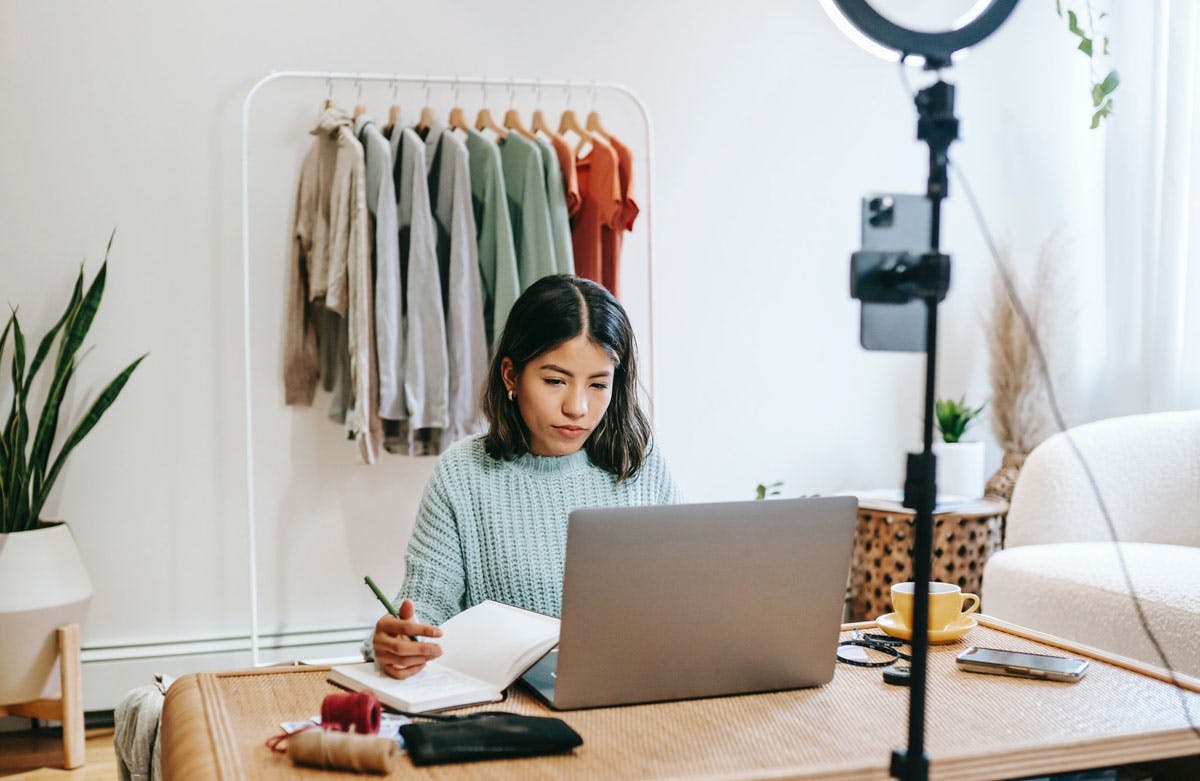 New Opportunities For Filipino Freelancers Growing Rapidly, But…