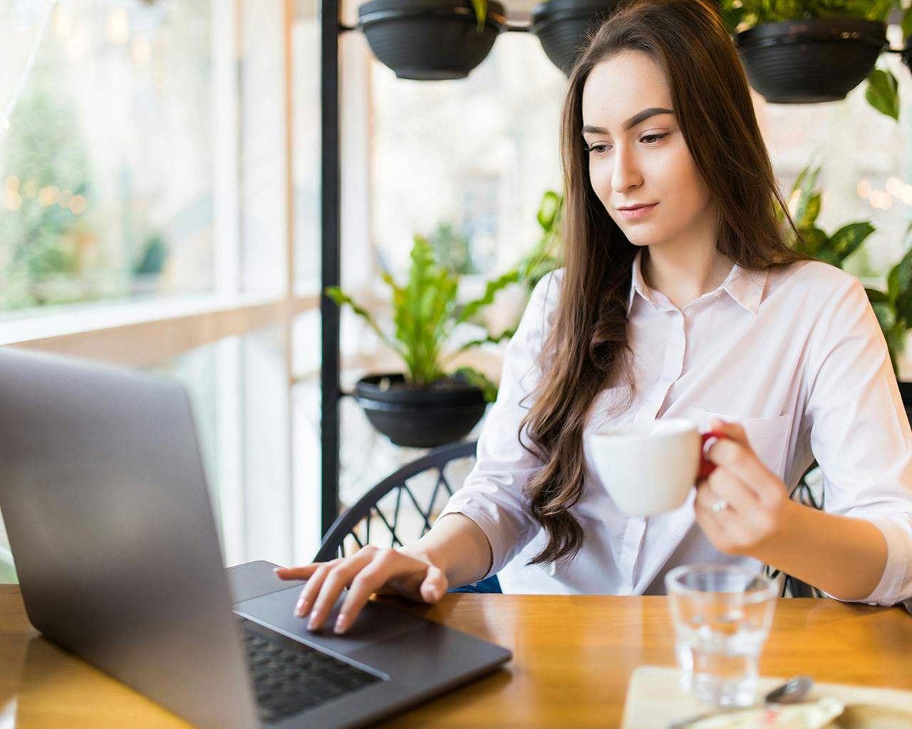 These Former 9-to-5 Employees Tell Us Why They’re Glad They Switched To Freelancing