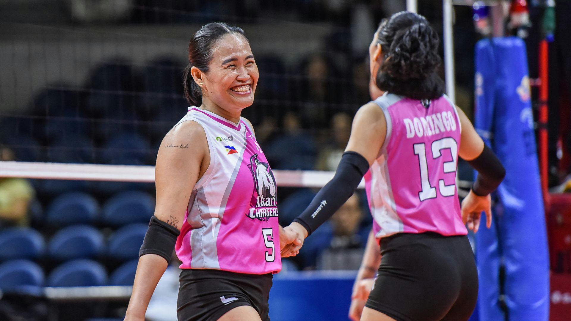 ‘Magic bunot’ Grethcel Soltones steps up big as Akari eliminates no. 1 Farm Fresh