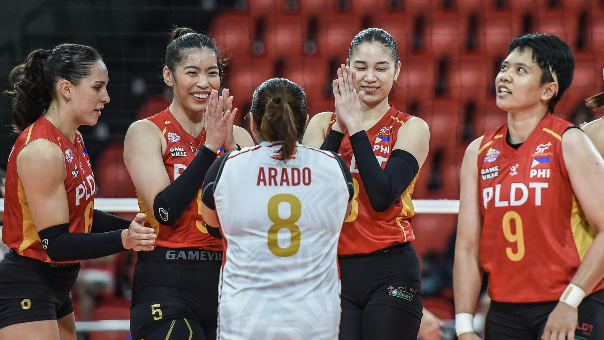 PLDT dials 11th straight win, downs Kobe Shinwa to move on cusp of PVL Invitational Finals
