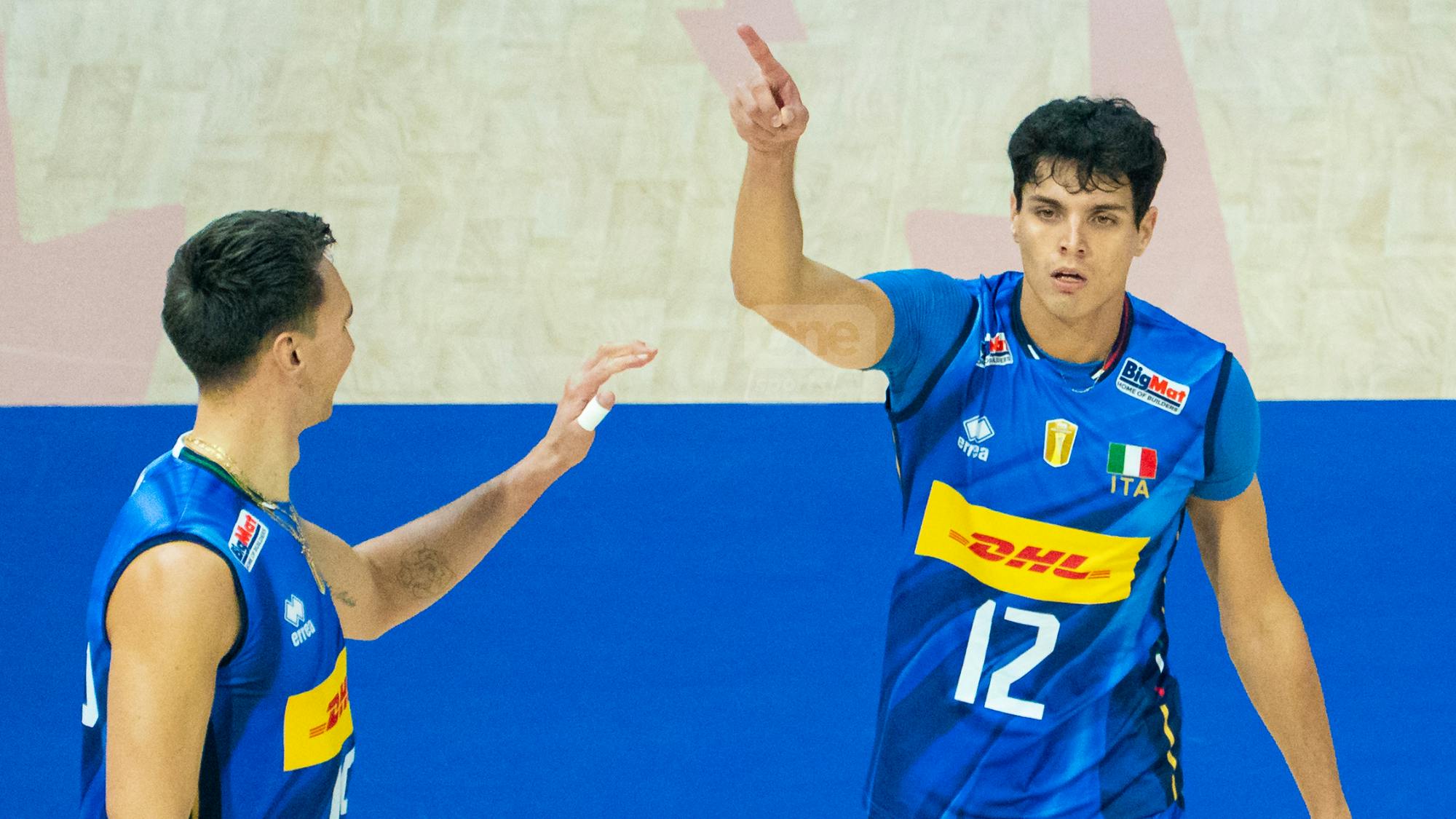 Defending FIVB world champion Italy aces first test with sweep of Algeria