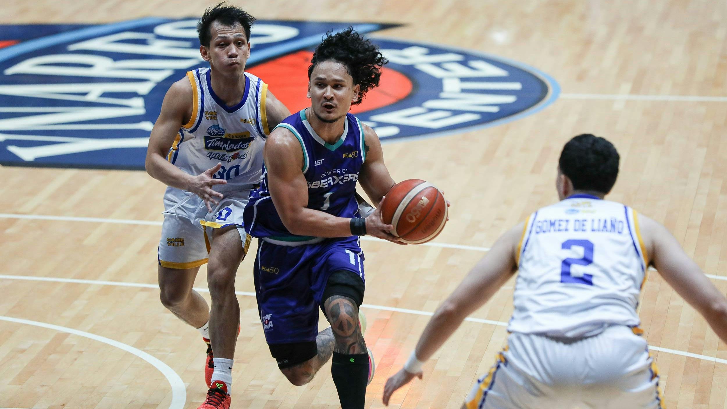 Converge bests Magnolia, books quarters seat in PBA PH Cup