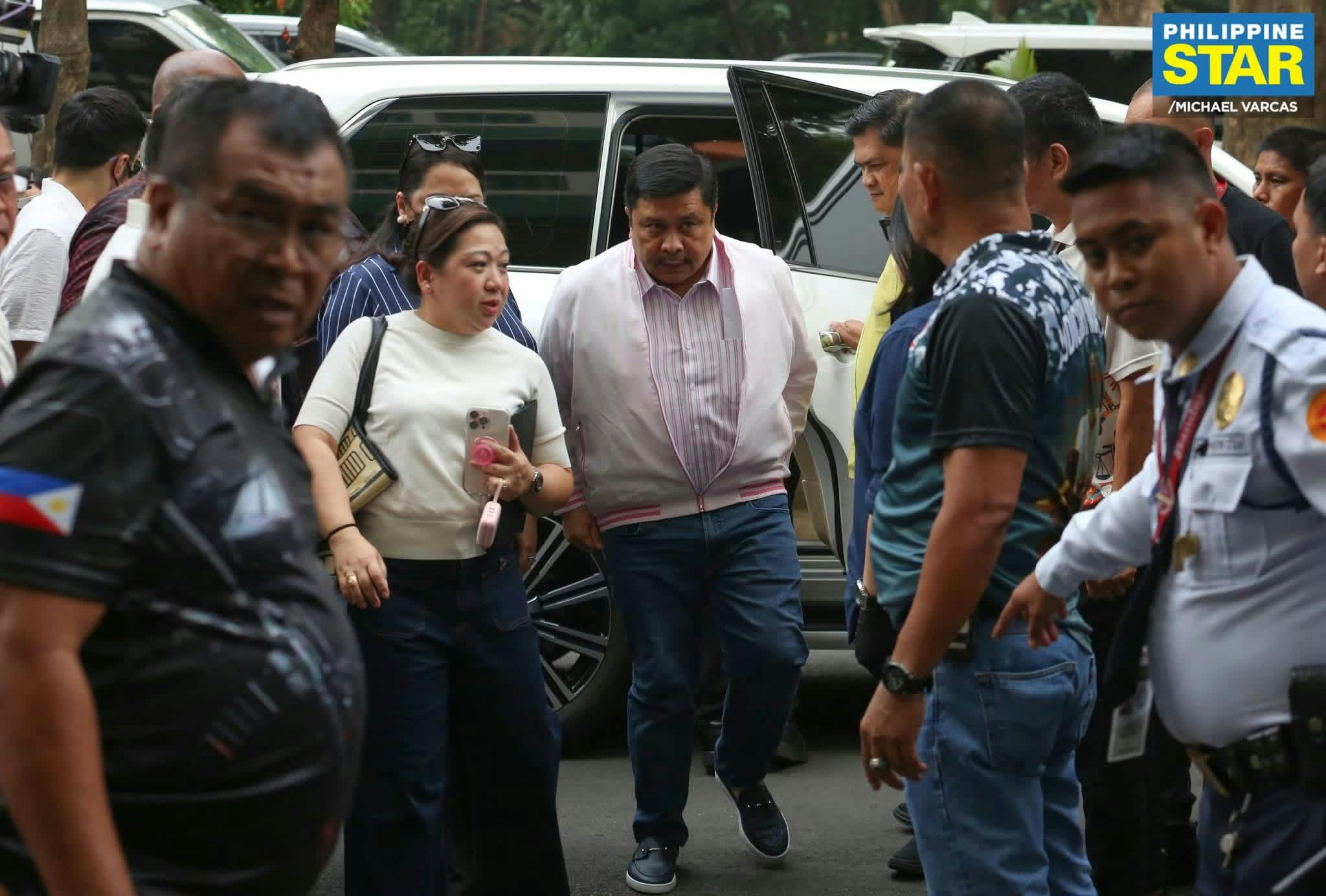 Sandigan Issues Arrest Warrant, HDO Versus Jinggoy; Senator Posts P90,000 Bail For Graft Case