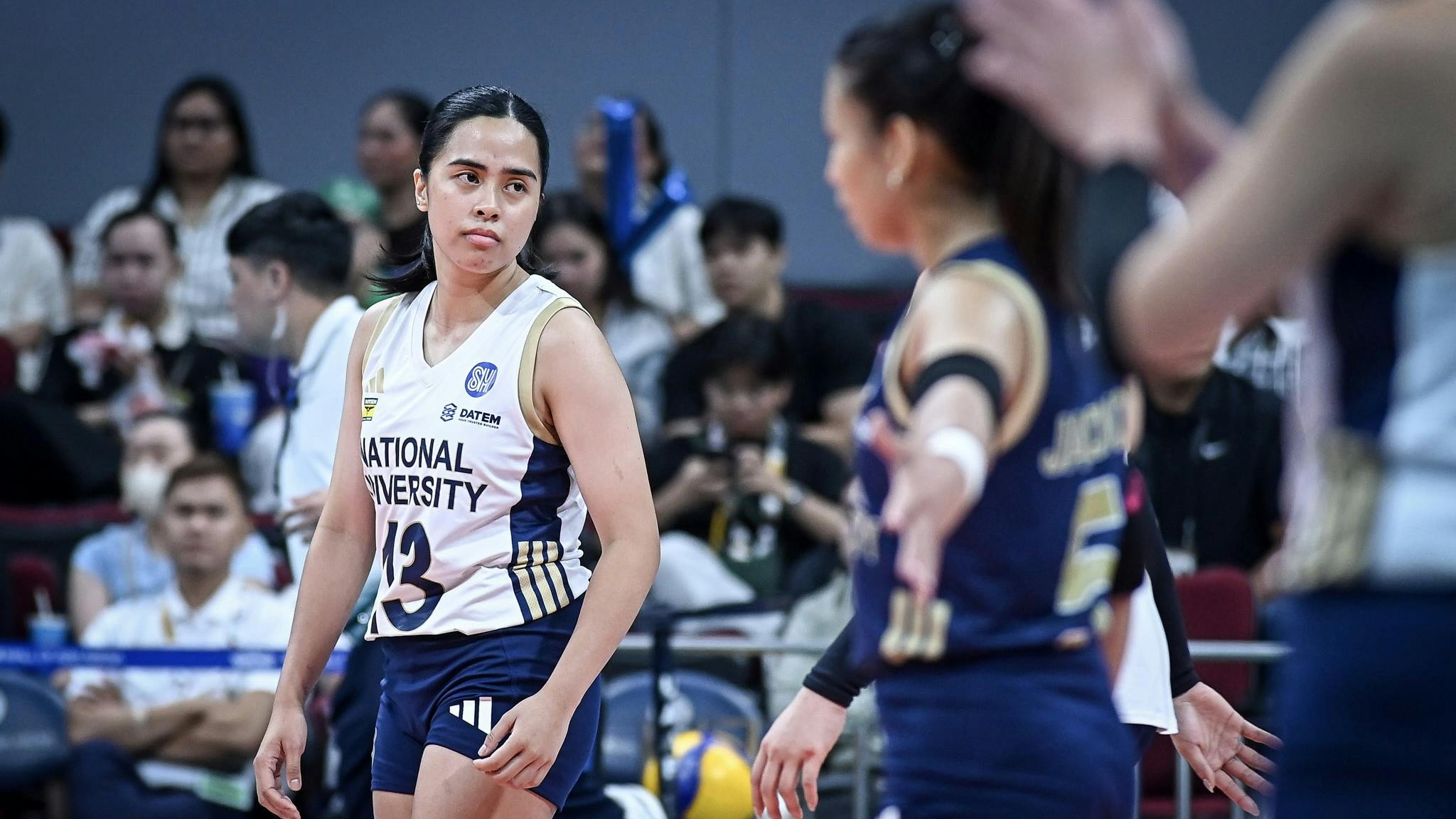 UAAP: NU leans on veteran playmaking of Lams Lamina in five-set thriller vs FEU