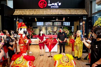 Lam’s Kitchen Flagship Restaurant Offers An Authentic Cantonese Cuisine Experience