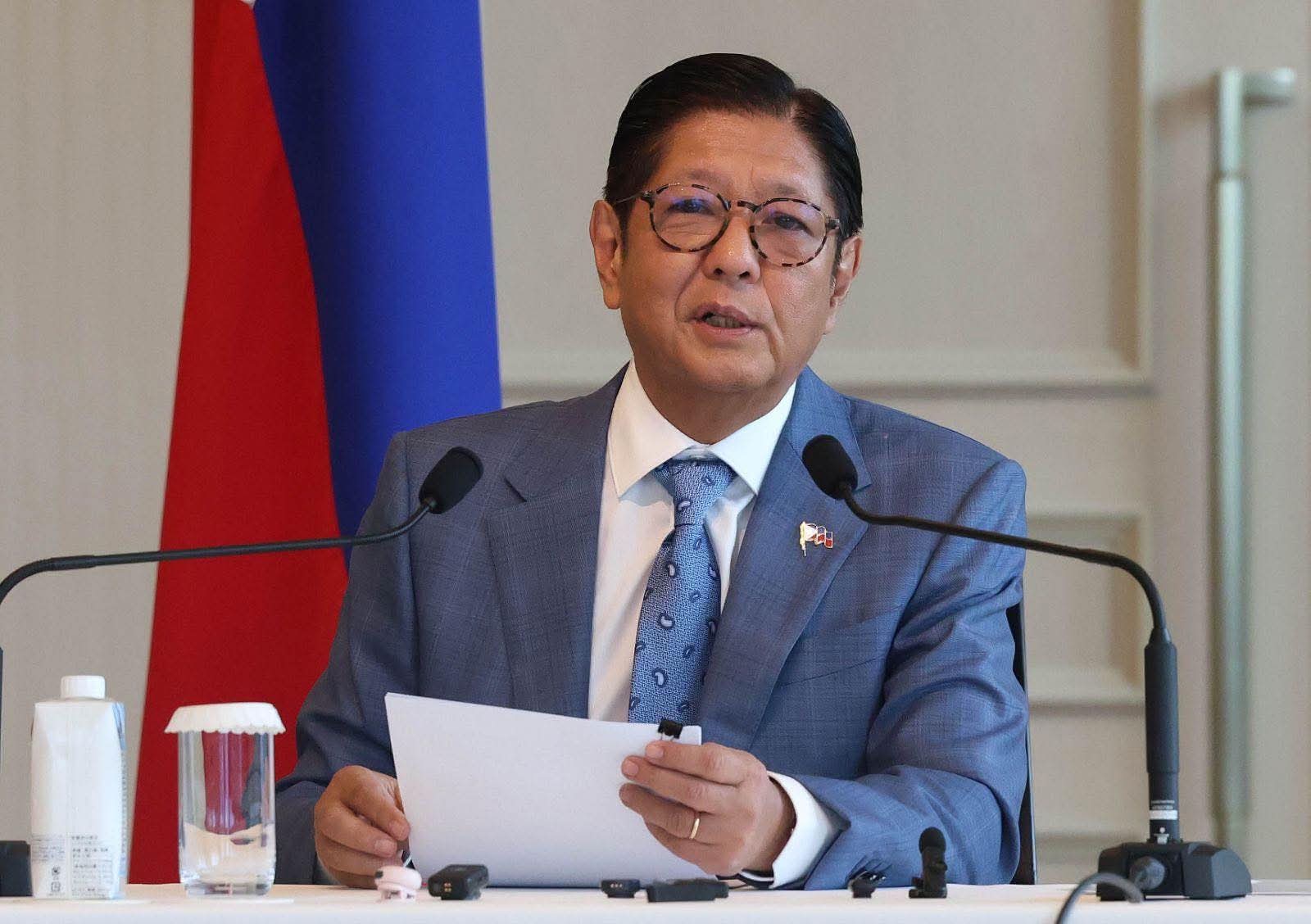 Marcos Denies Targeting Majority Senators