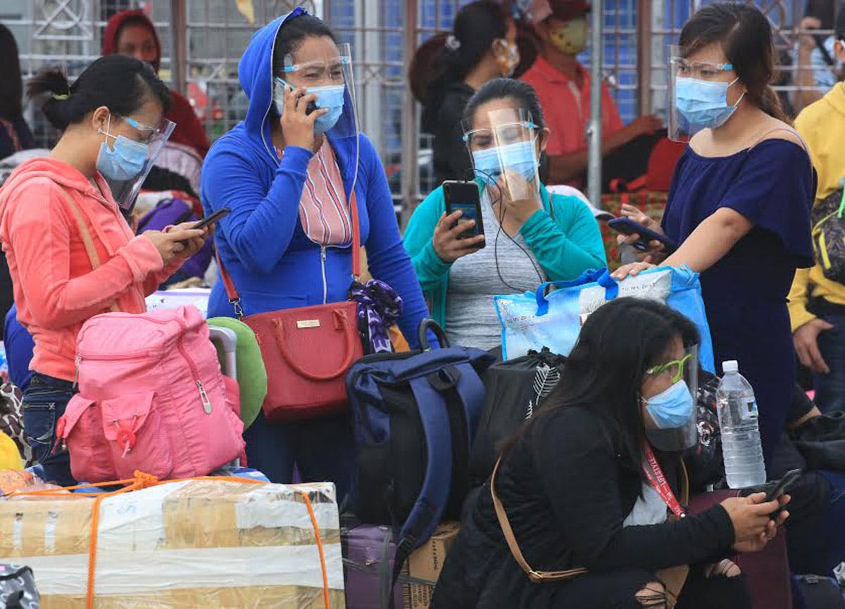 Experts, Palace: Filipinos Not ‘Pasaway’; Confidence In Phl’s Handling Of COVID-19 Crisis Drops