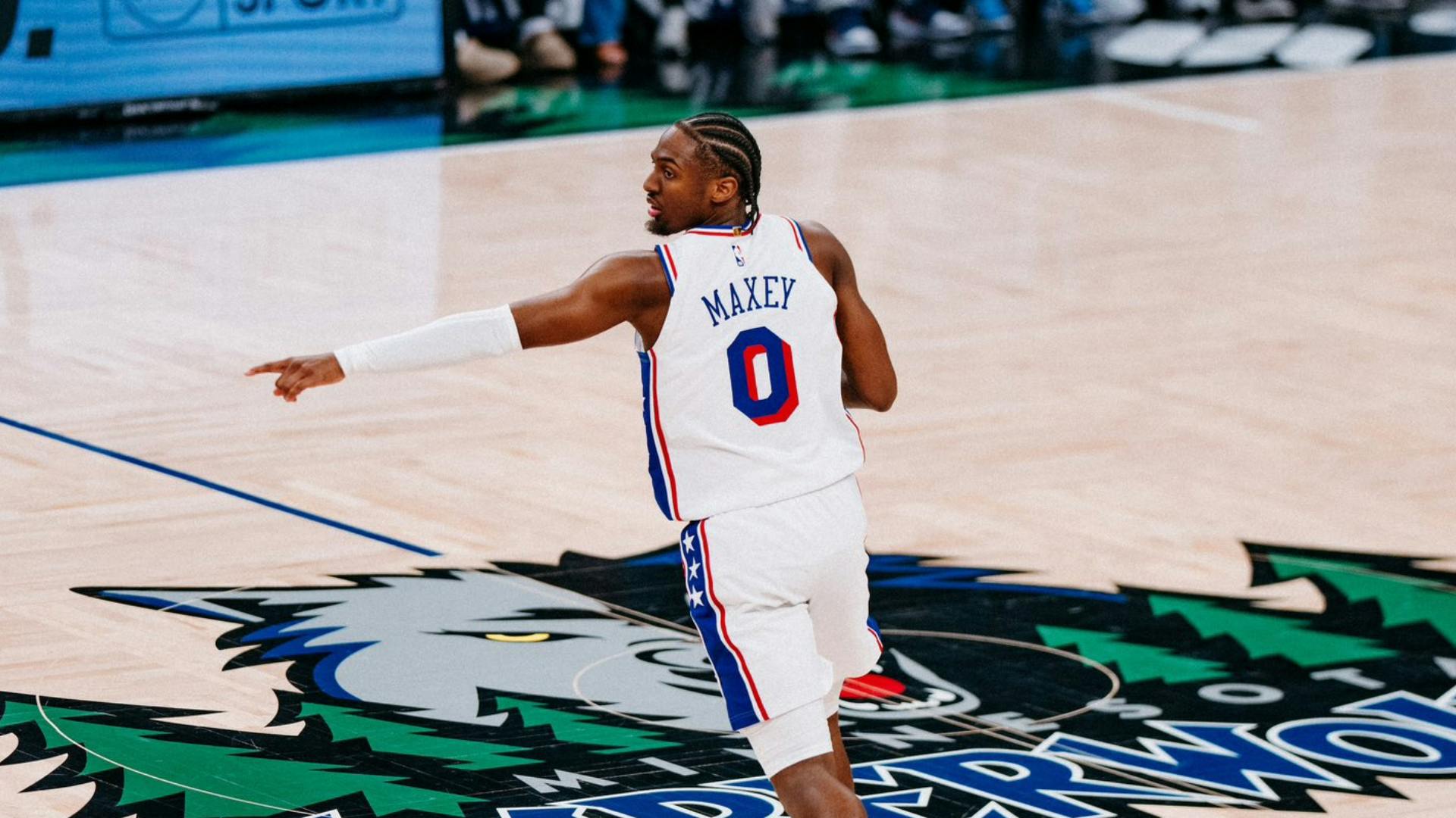Tyrese Maxey, 76ers snap 4-game skid at Timberwolves