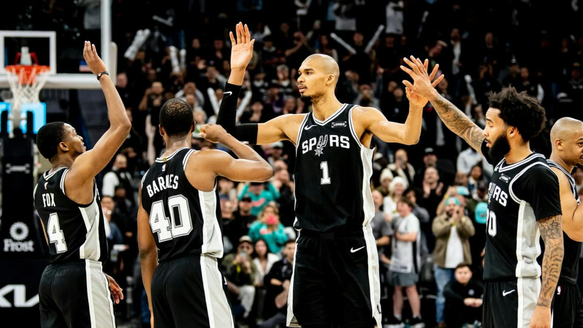 Wembanyama, Spurs spoil Edwards