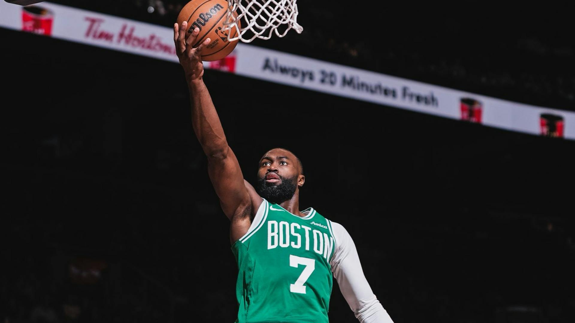 Celtics avoid collapse vs Raptors to score 5th straight win