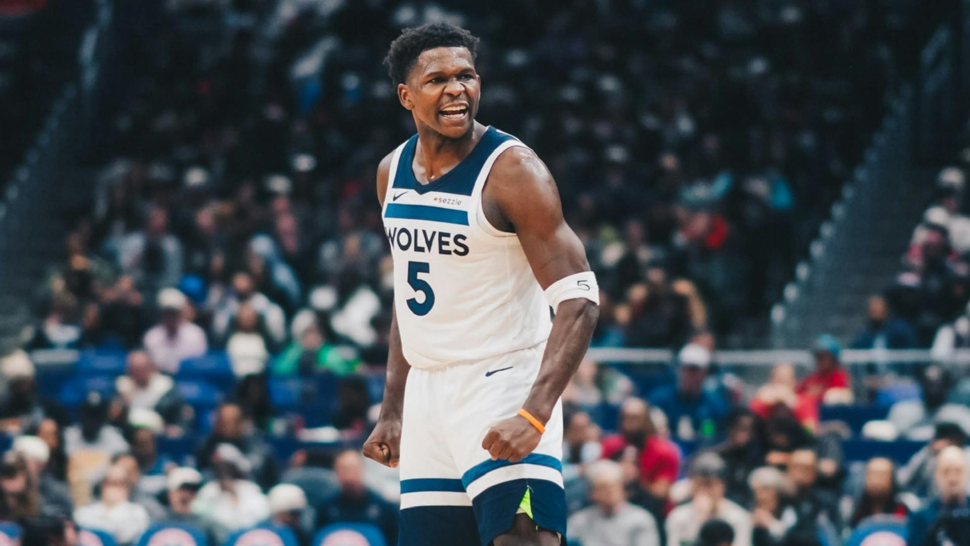 Edwards powers Wolves to 26-point win over Wizards