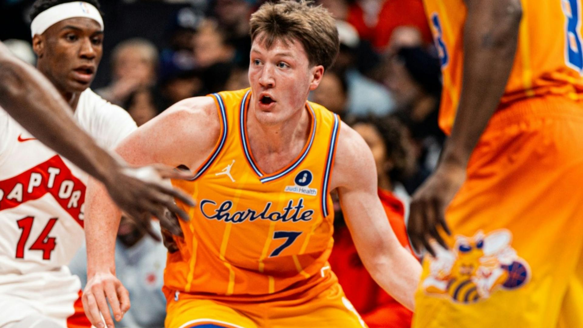 Clutch Hornets end Raptors