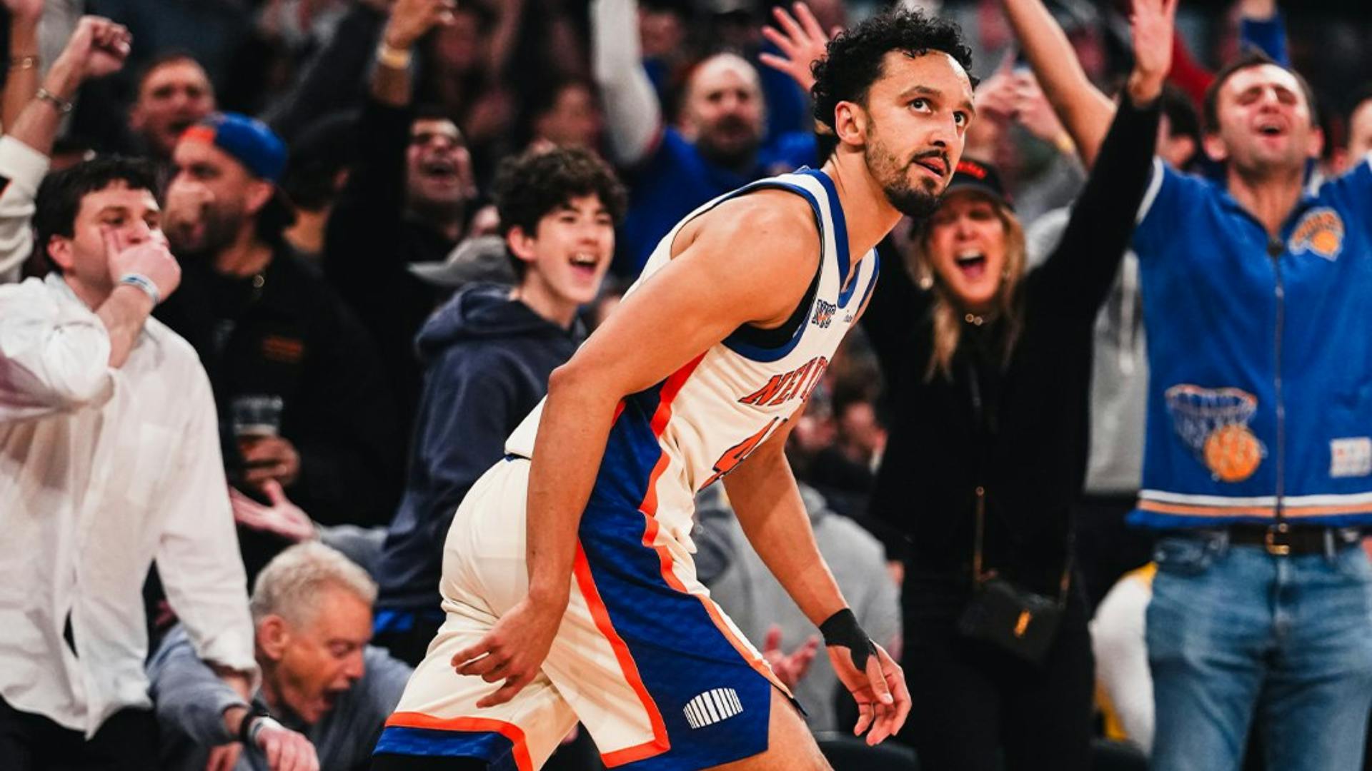 Surging Knicks handle home business with win over Lakers