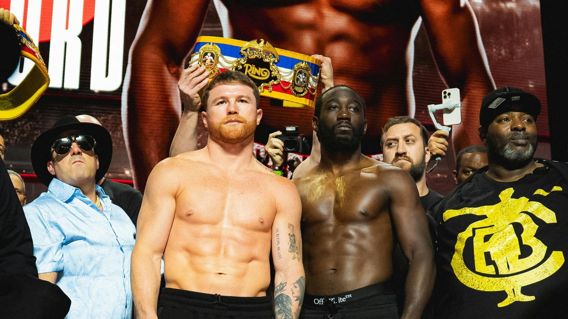 Terence Crawford dethrones Canelo Alvarez to become undisputed super middleweight champion