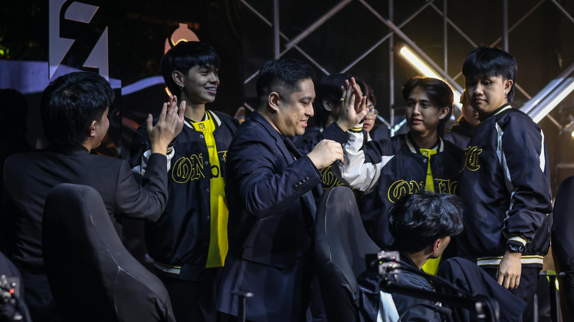 ONIC PH stays within striking distance of no. 1 Aurora as MPL upper bracket race heats up