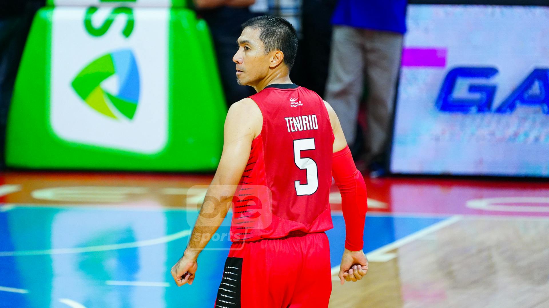 Official: LA Tenorio takes over as Magnolia Hotshots head coach from Chito Victolero