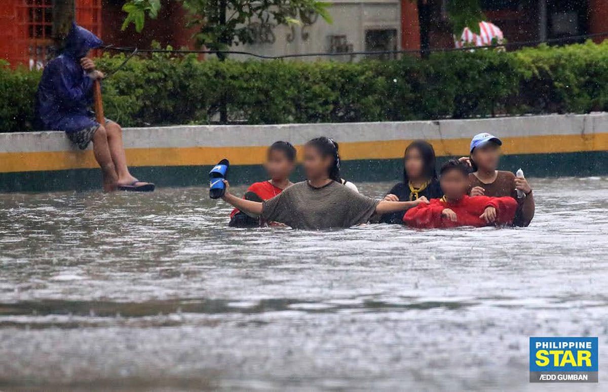 Duterte, Officials Insist Gov’t Prepared For Typhoon Ulysses Amid ‘Unexpected’ Flooding
