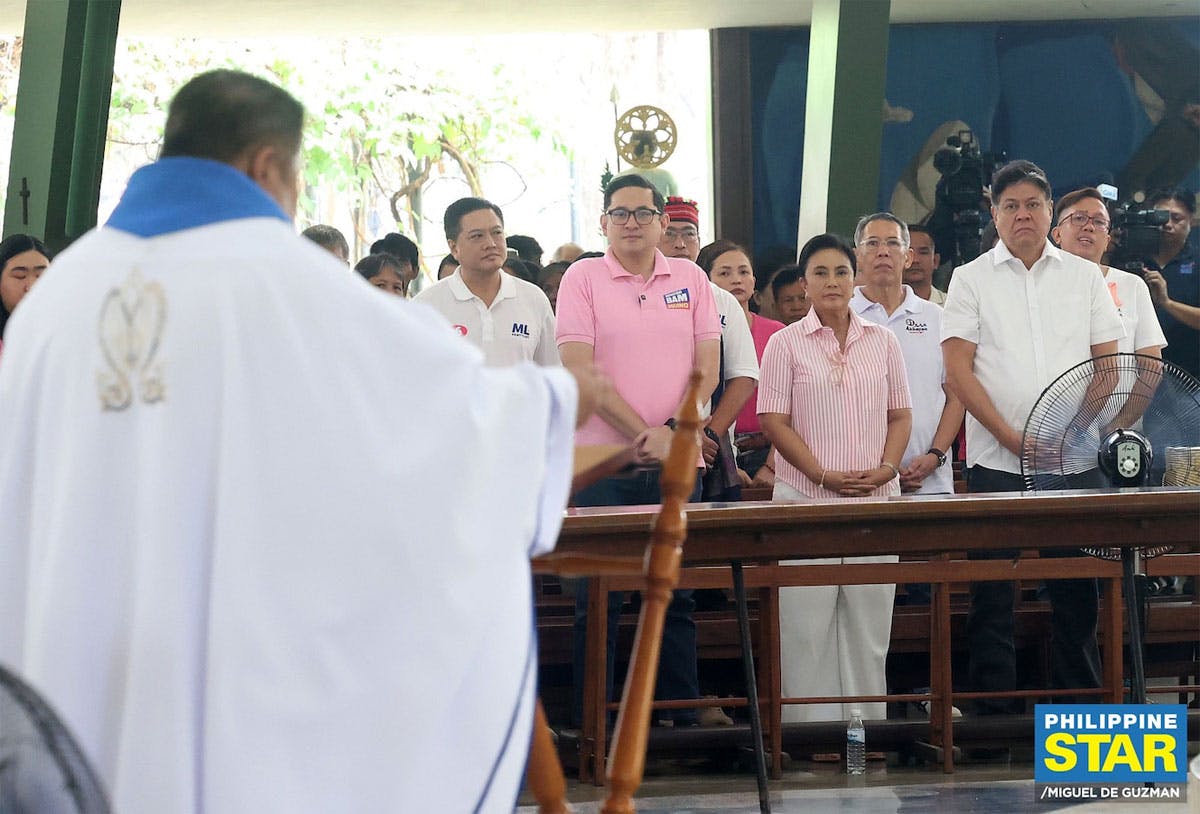 Pink Wave For Bam Aquino, Kiko Pangilinan, Akbayan