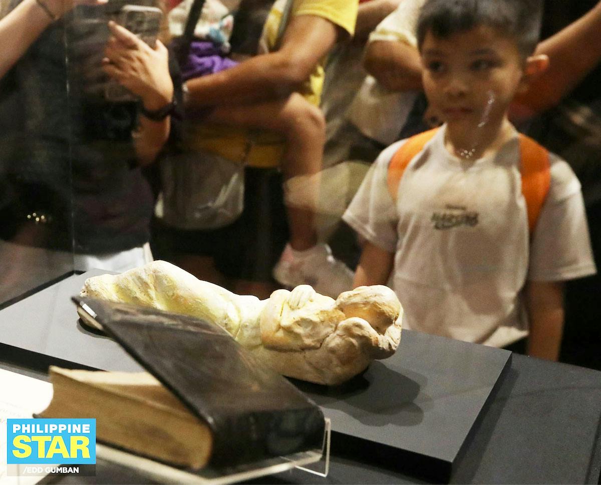 Jose Rizal Display National Museum Puts Rizal’s P31-Million Sculpture On Display | OneNews.PH