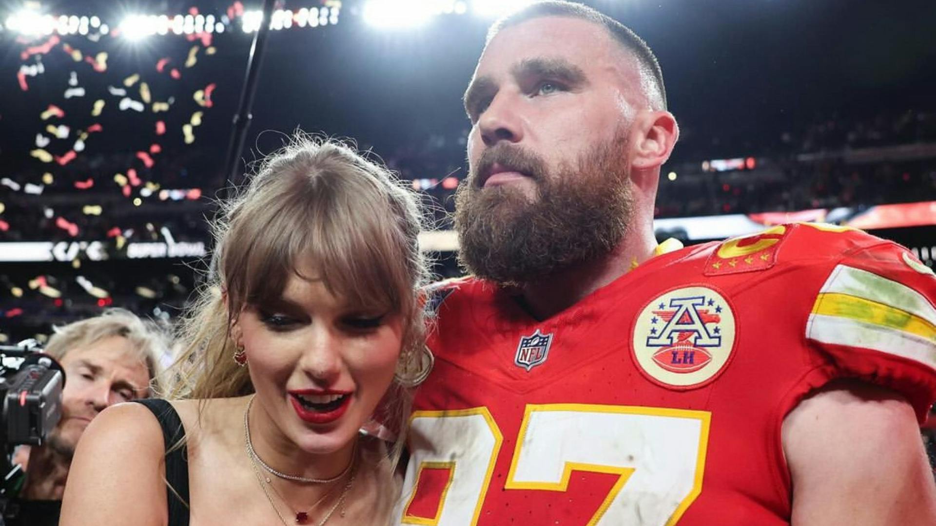 Bejeweled: Taylor Swift gets the "W" in first Super Bowl appearance