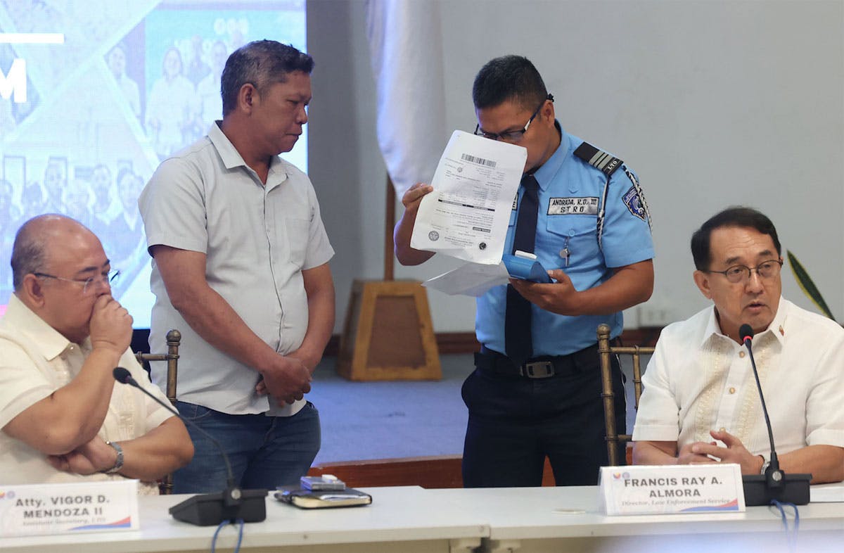 LTO Prints Car Registration On Bond Paper