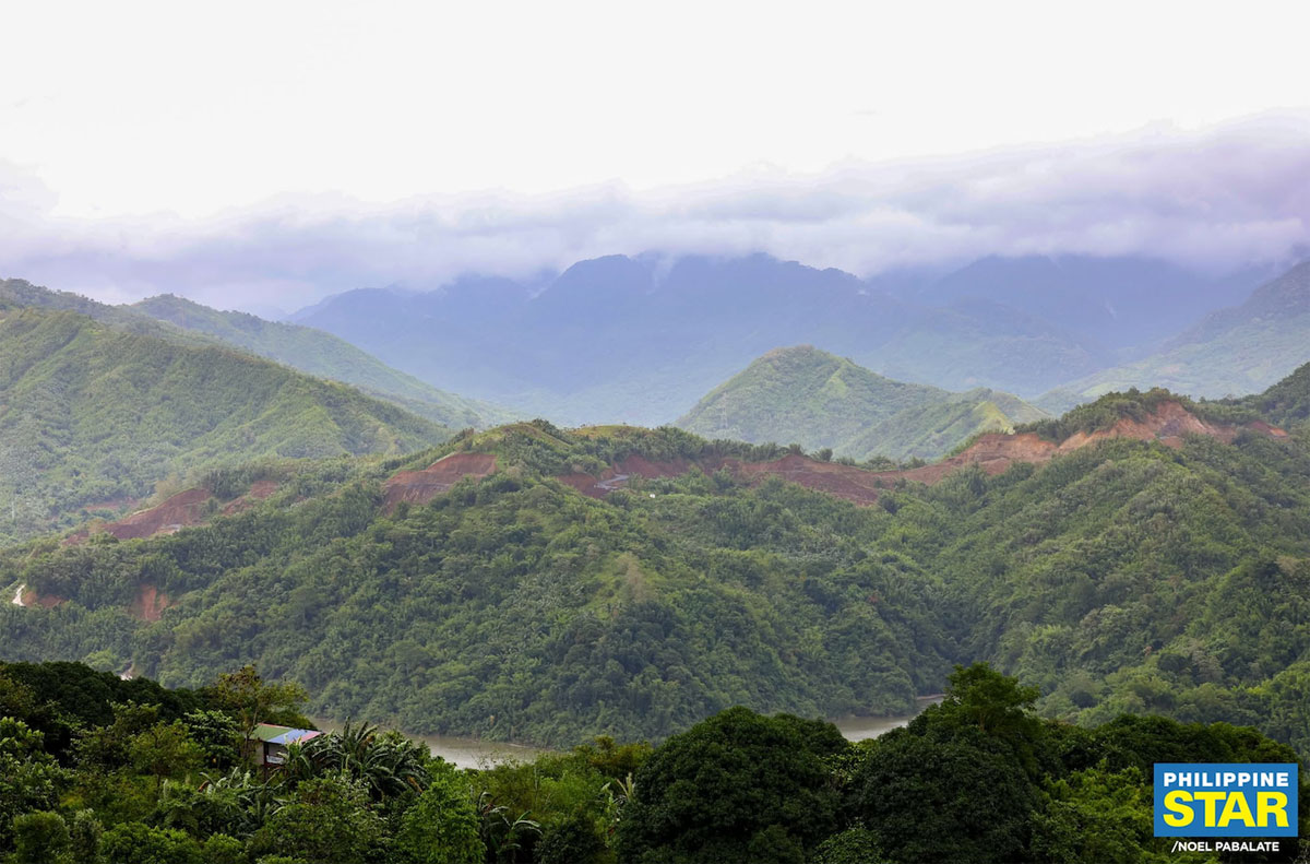 Pagasa Sierra Madre Weakens Uwan Into Typhoon But OneNews PH Sierra Madre Mountain Range 