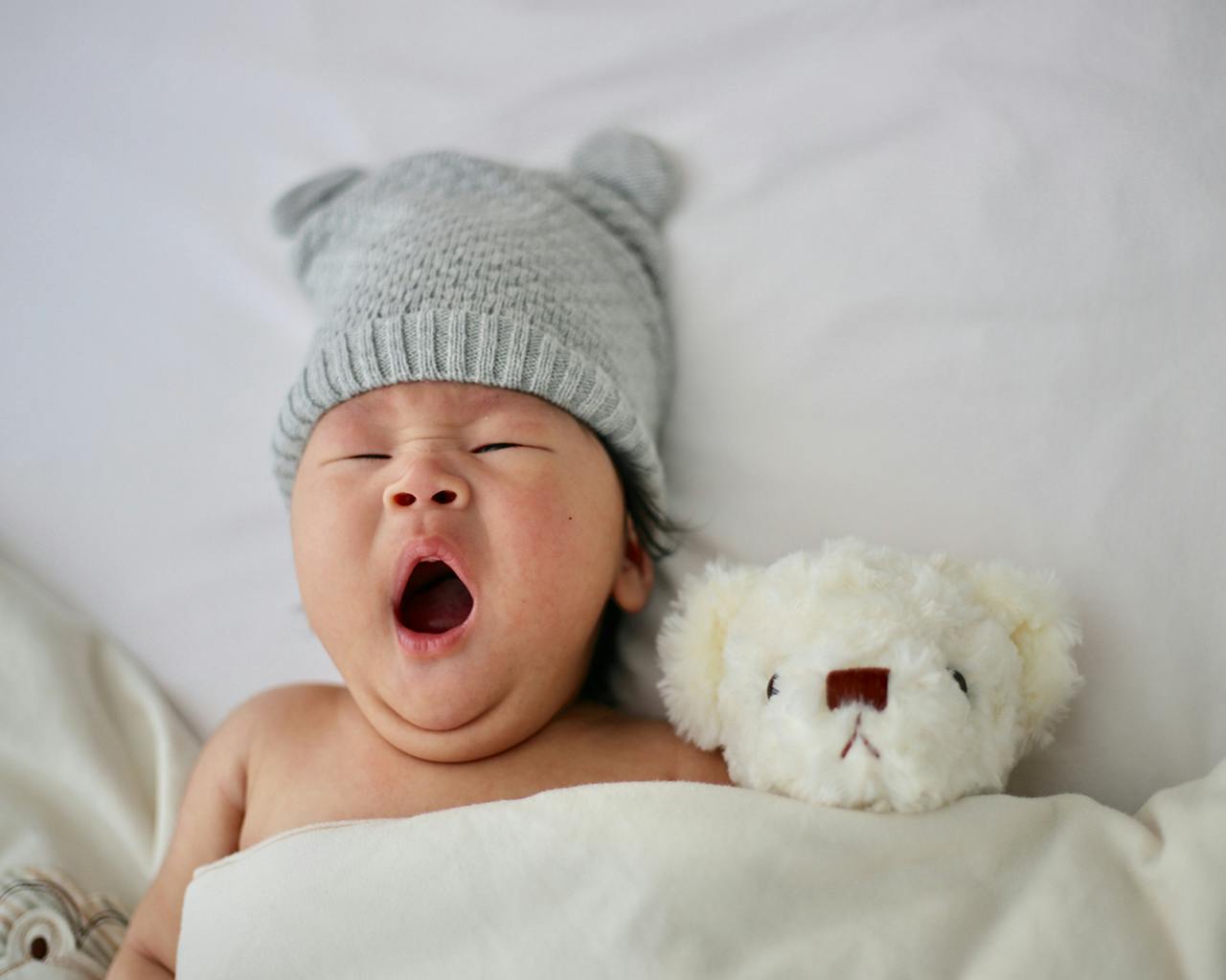 Sleep Training Your Baby: Moms Share 5 Tried-and-Tested Tips