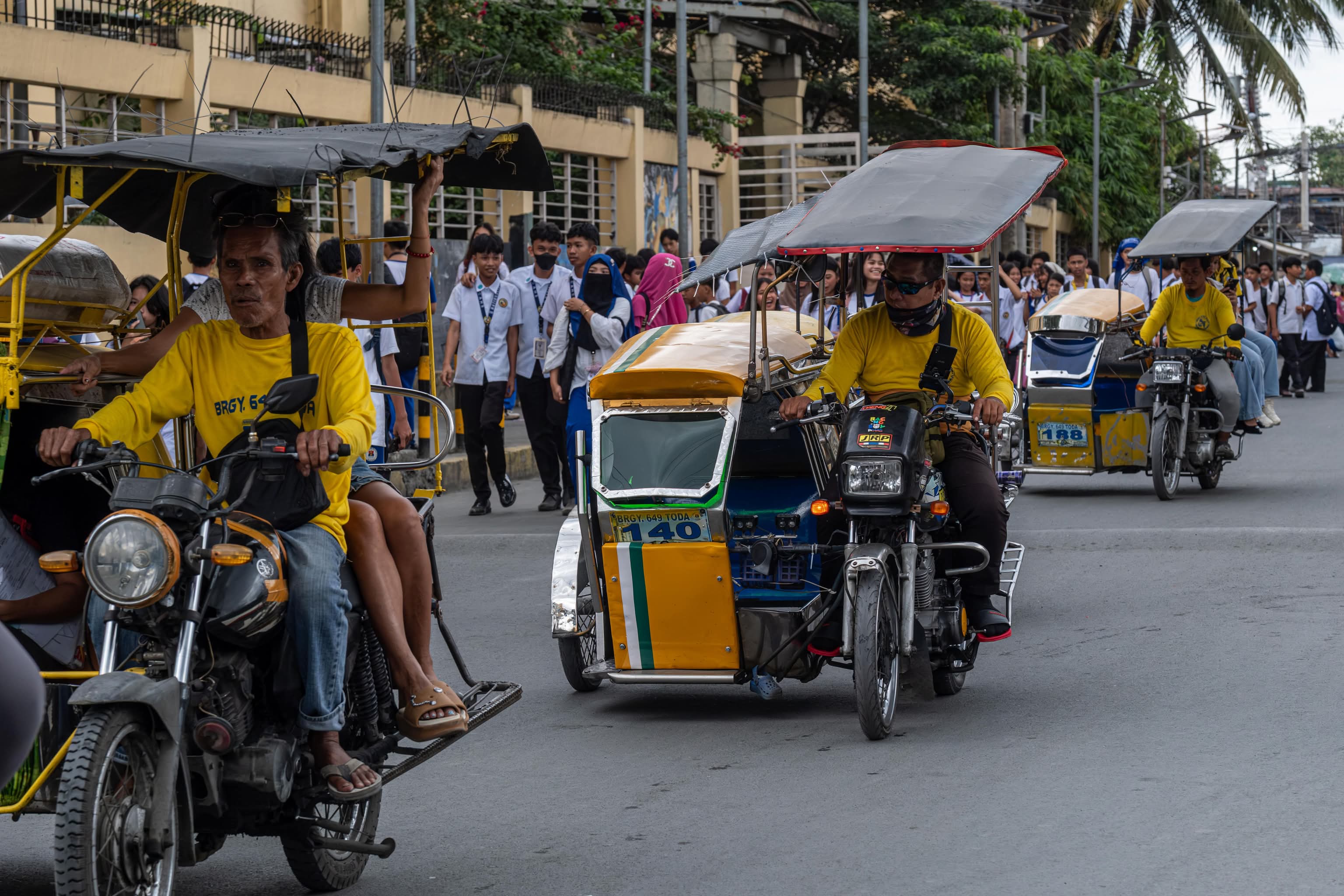 DSWD: Payout For Trike Drivers Starts On March 17 | OneNews.PH