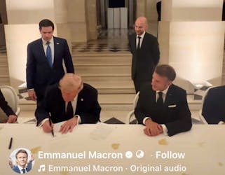 Trump Signs Iran Deal At Versailles