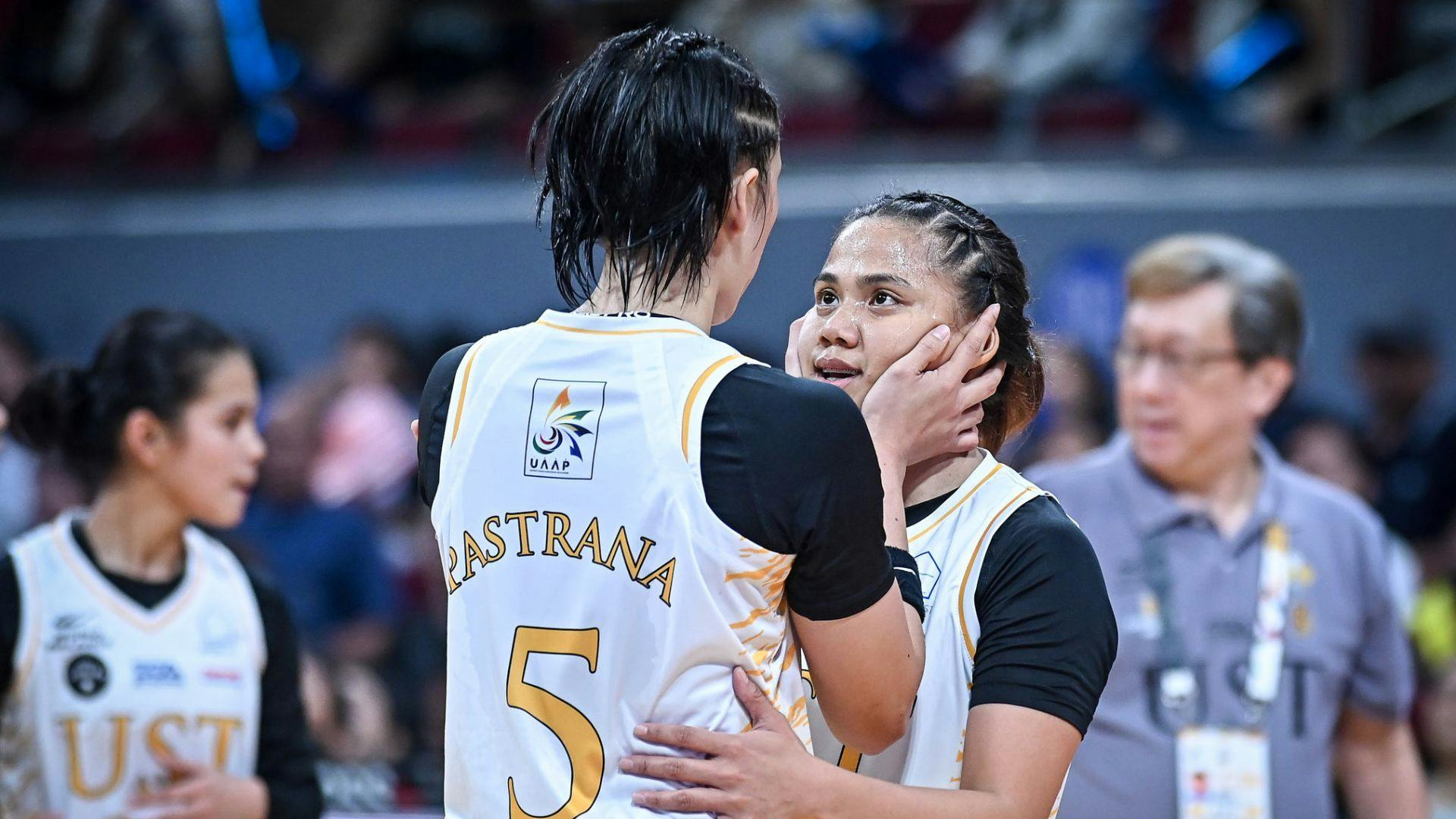 UST reclaims UAAP women