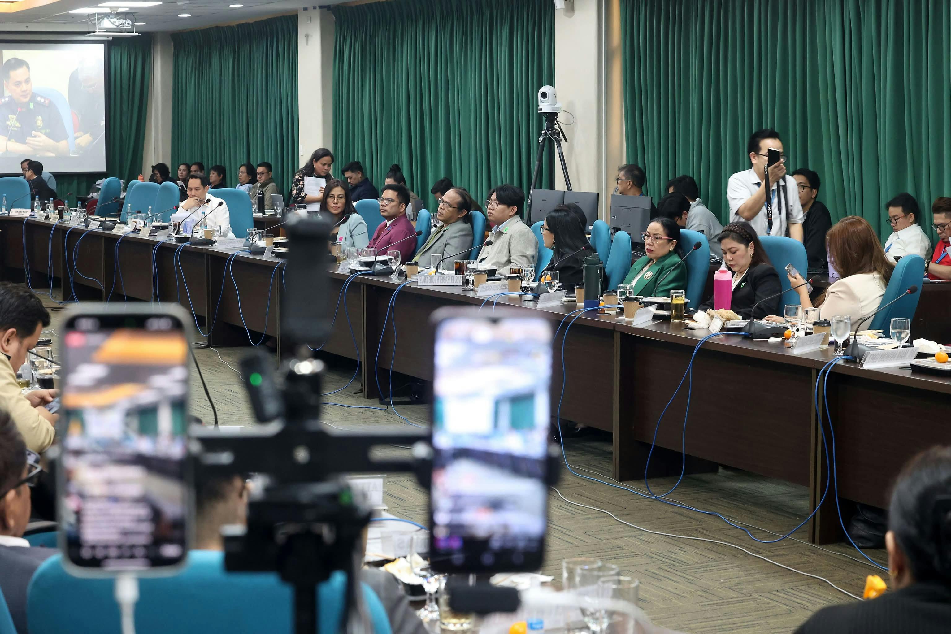WITH VIDEOS | Vloggers Say Sorry At House Fake News Probe
