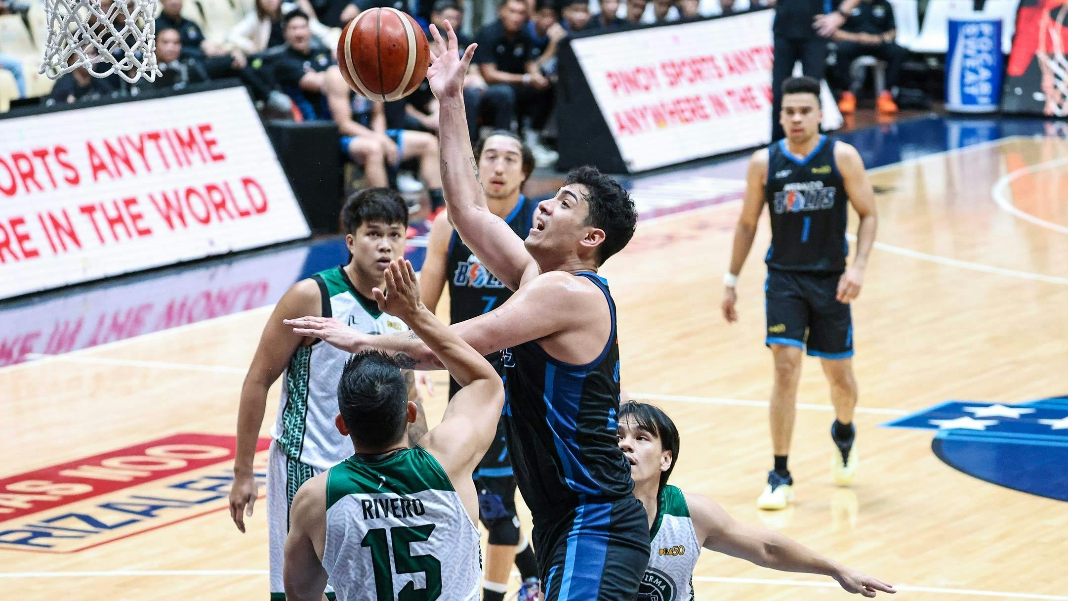 Meralco Bolts carry over fine play from EASL to PBA