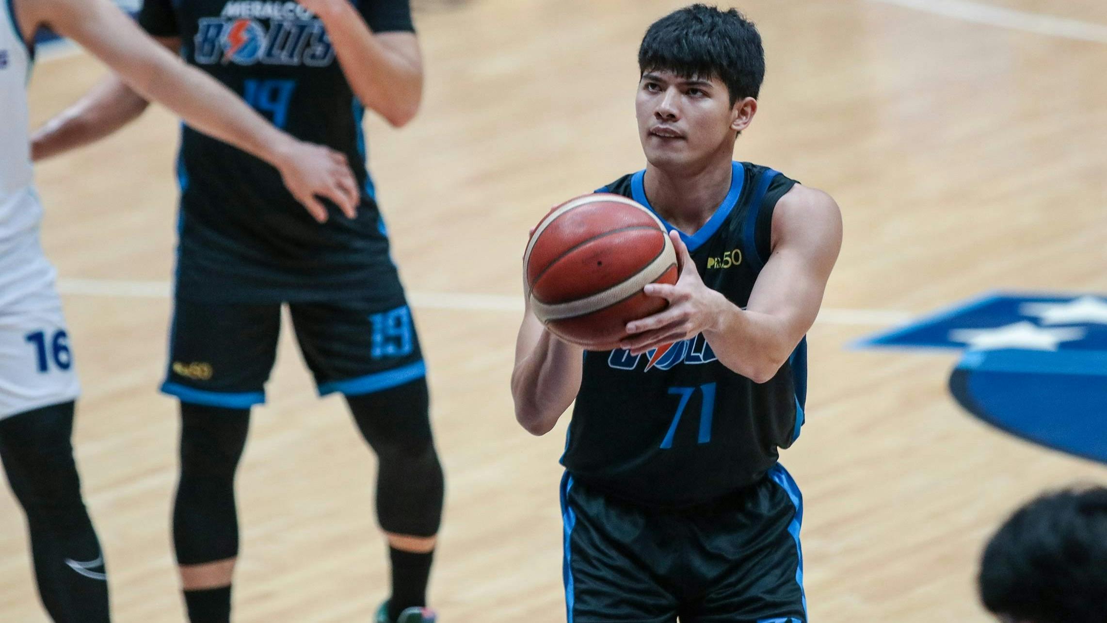 PBA: CJ Cansino sizzles early as Meralco manhandles Converge, moves to QF