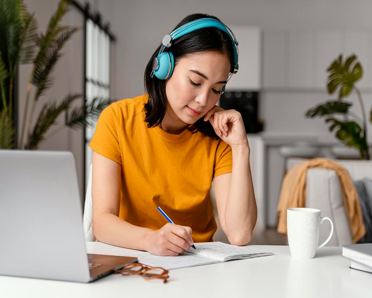 Learn Video Editing, Entrepreneurship, Programming And More Through These Free Online Courses