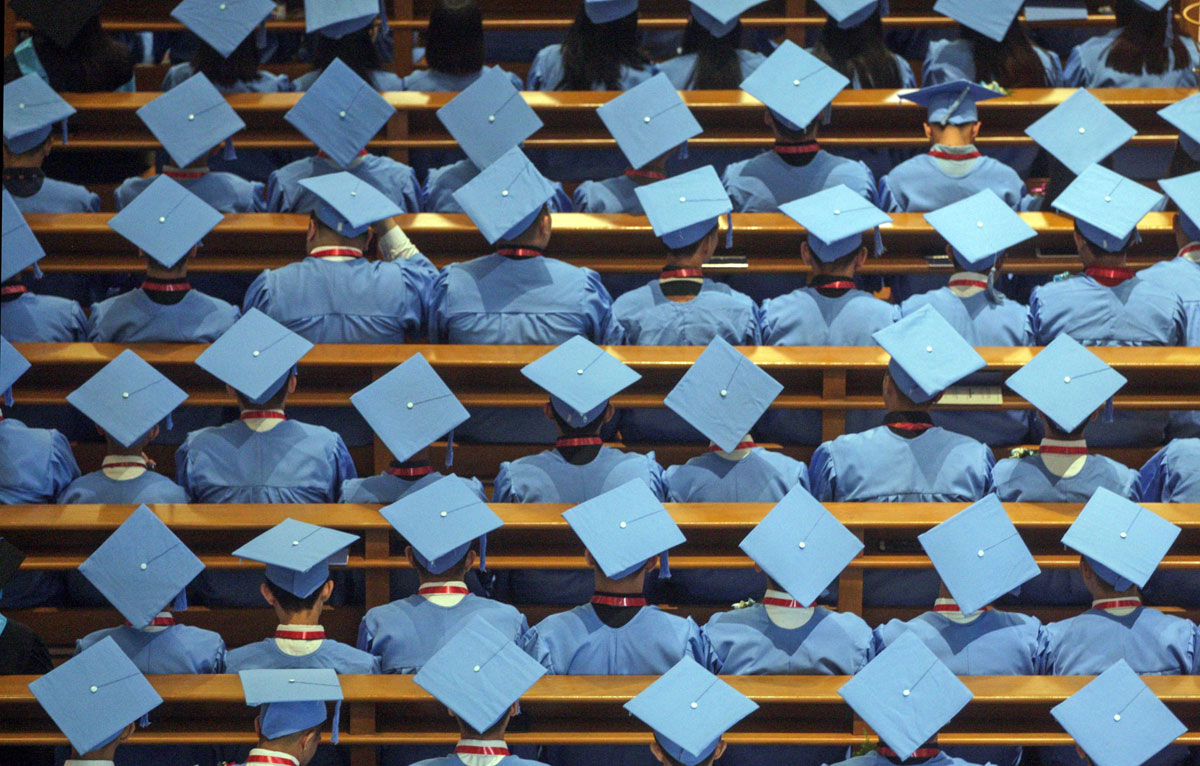 Commencement Rites DepEd Optimistic On Holding Physical Graduation Rites | OneNews.PH