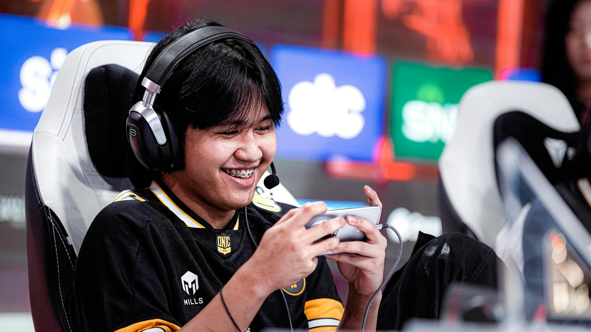 Onic PH secures MSC 2025 Knockout Stage slot after sweep of HomeBois